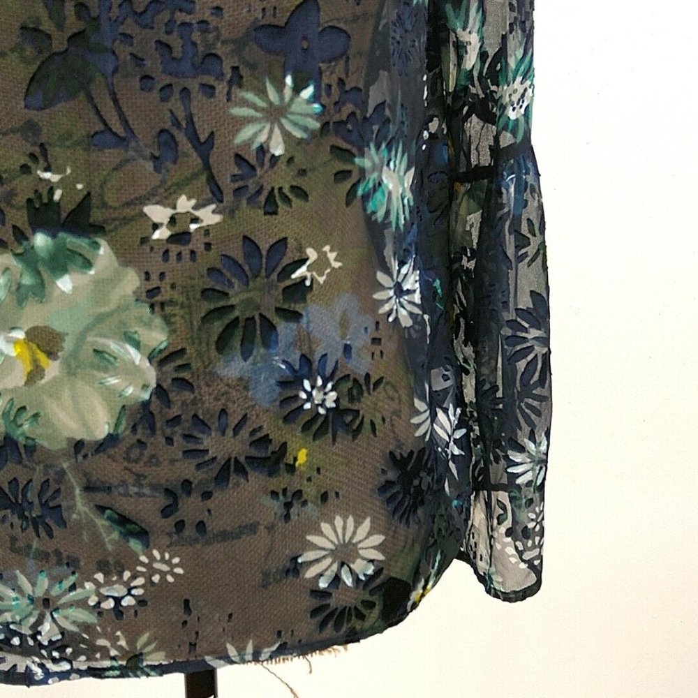 Loft Womens sz XS Top Blouse Blue Floral Sheer Button Keyhole Long Bell Sleeve - Picture 3 of 8
